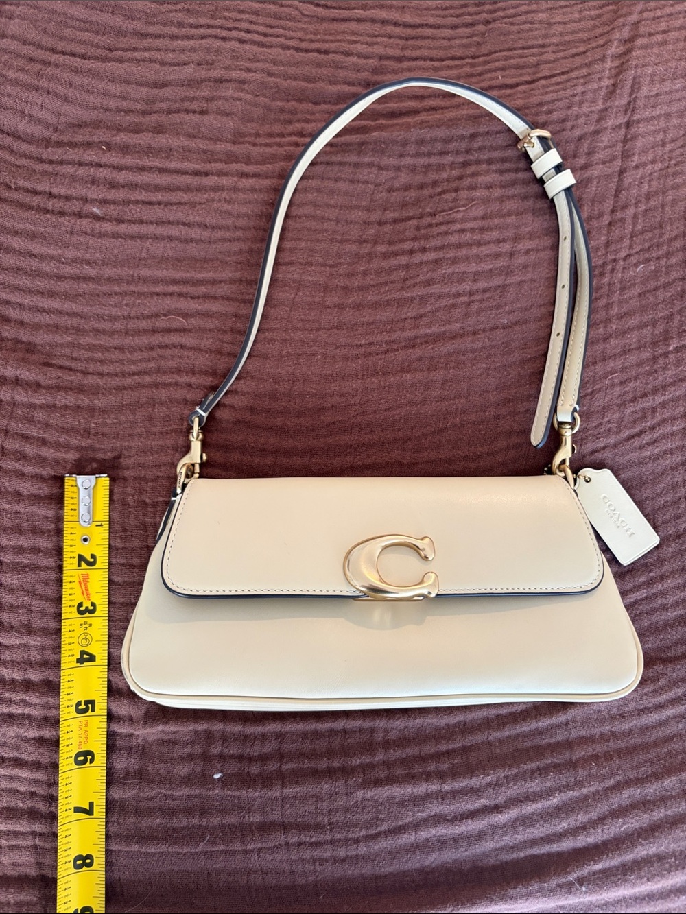 Coach Cream Baguette ‘Jet’ Shoulder Bag - Picture 11 of 11